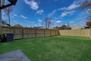4425 Providence St, Houston, TX 77020 - Photo 37