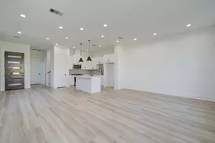 4425 Providence St, Houston, TX 77020 - Photo 7