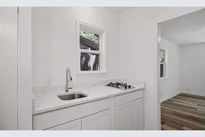 512 Vickers Avenue, San Antonio, TX 78211 - Photo 17