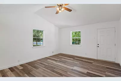 512 Vickers Avenue, San Antonio, TX 78211 - Photo 13