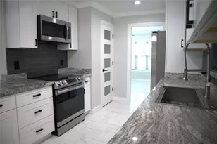 10203 Huntington Way Dr, Houston, TX 77099 - Photo 5