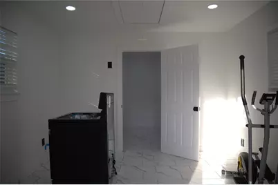 10203 Huntington Way Drive, Houston, TX 77099 - Photo 15