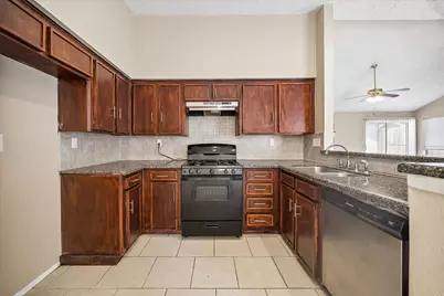 10710 Staghill Drive, Houston, TX 77064 - Photo 5