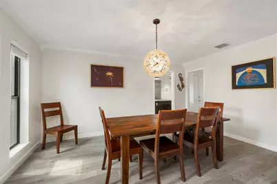 2030 Willowmoss Court, Houston, TX 77008 - Photo 9