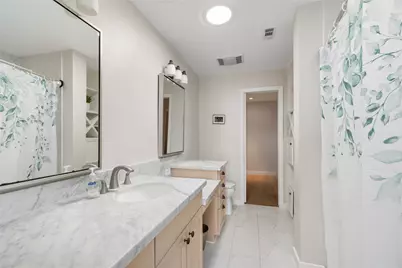2030 Willowmoss Court, Houston, TX 77008 - Photo 31