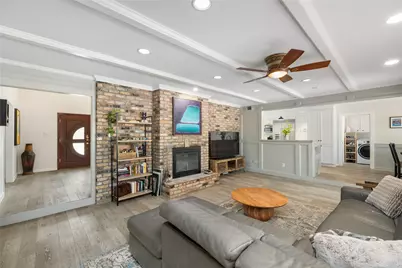 2030 Willowmoss Court, Houston, TX 77008 - Photo 13