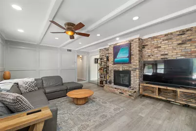 2030 Willowmoss Court, Houston, TX 77008 - Photo 15