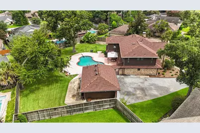 2030 Willowmoss Court, Houston, TX 77008 - Photo 43
