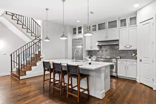 916 Yale St, Houston, TX 77008 - Photo 7