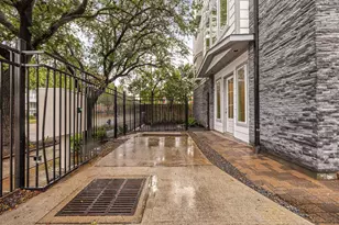 916 Yale St, Houston, TX 77008 - Photo 31