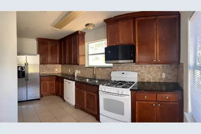 4911 Oleander Street #B, Pasadena, TX 77586 - Photo 13