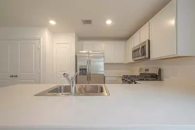 1491 Las Cuevas Drive, Conroe, TX 77301 - Photo 11