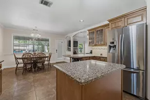 10985 Woods Ln, Cleveland, TX 77328 - Photo 17