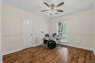 10985 Woods Ln, Cleveland, TX 77328 - Photo 29