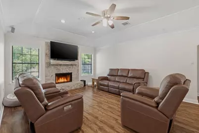 10985 Woods Lane, Cleveland, TX 77328 - Photo 9