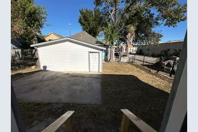 1912 Gentry Street, Houston, TX 77009 - Photo 27
