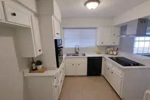 430 Eastwood Dr, Woodbranch, TX 77357 - Photo 5