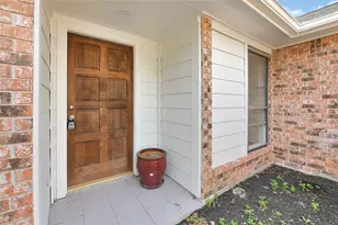 13723 Rocky Bluff Dr, Houston, TX 77085 - Photo 3