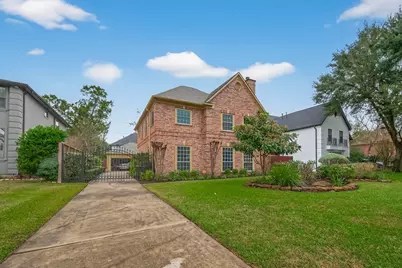 4616 Spruce Street, Bellaire, TX 77401 - Photo 1