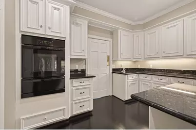 4616 Spruce Street, Bellaire, TX 77401 - Photo 23
