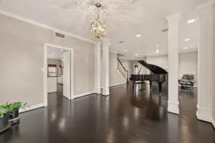 4616 Spruce St, Bellaire, TX 77401 - Photo 9