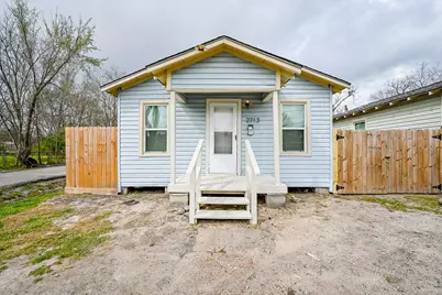 2713 Gregg Street, Houston, TX 77026 - Photo 1