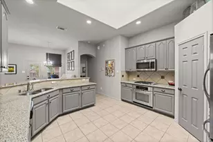 2506 Royal Highlands Ln, Conroe, TX 77304 - Photo 15