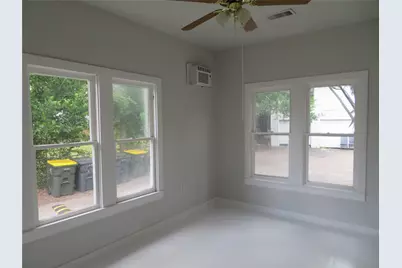 1111 N Thompson Street, Conroe, TX 77301 - Photo 7