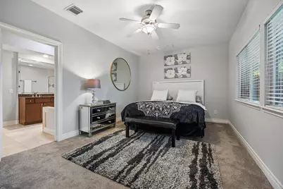 3413 Clearview Circle, Houston, TX 77025 - Photo 9
