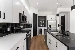 8501 Safeguard St, Houston, TX 77051 - Photo 9