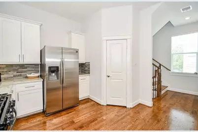 703 Link Road, Houston, TX 77009 - Photo 9
