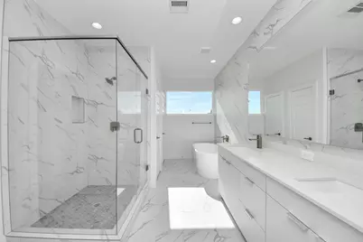 2104 Diagonal Lane, Houston, TX 77051 - Photo 27