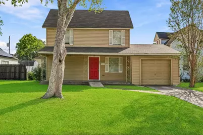 405 S 3rd Street, La Porte, TX 77571 - Photo 1