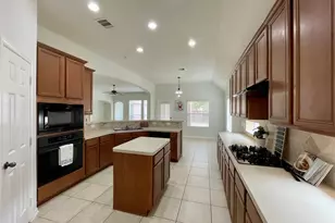 17606 Mossy Brook Ct, Cypress, TX 77433 - Photo 11