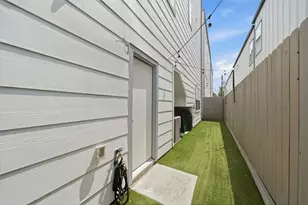 9007 Lonestar River Ln, Houston, TX 77080 - Photo 33