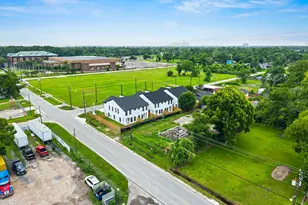 8445 Furray A/B Rd, Houston, TX 77028 - Photo 29