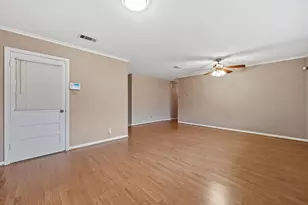 2803 Newcastle Dr, Baytown, TX 77521 - Photo 7