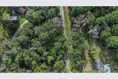 1 Cherry Laurel Ln, New Caney, TX 77357 - Photo 15