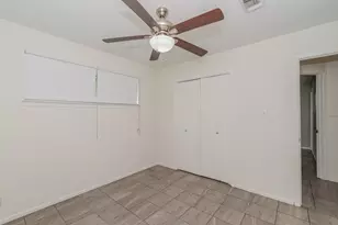 135 W Barkley St, Sour Lake, TX 77659 - Photo 21