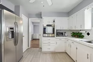 5602 W Bellfort St, Houston, TX 77035 - Photo 5