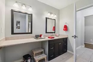 5602 W Bellfort St, Houston, TX 77035 - Photo 11