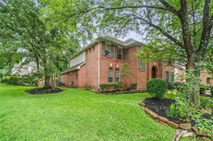 10 Dove Trace Cir, The Woodlands, TX 77382 - Photo 1