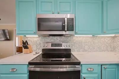 610 Surf Drive, Surfside Beach, TX 77541 - Photo 7