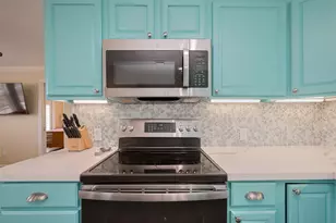 610 Surf Dr, Surfside Beach, TX 77541 - Photo 7