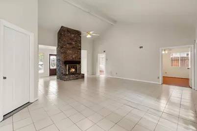 7410 Seton Lake Drive, Houston, TX 77086 - Photo 7