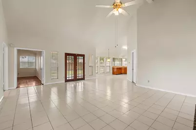 7410 Seton Lake Drive, Houston, TX 77086 - Photo 5