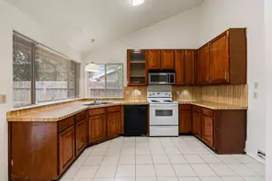 7410 Seton Lake Dr, Houston, TX 77086 - Photo 11