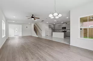 2807 Pne Est Ln, Houston, TX 77014 - Photo 9