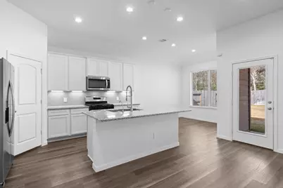 544 Newcomb Hollow Drive, Conroe, TX 77304 - Photo 7