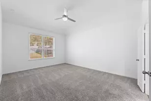 544 Newcomb Holw Dr, Conroe, TX 77304 - Photo 15